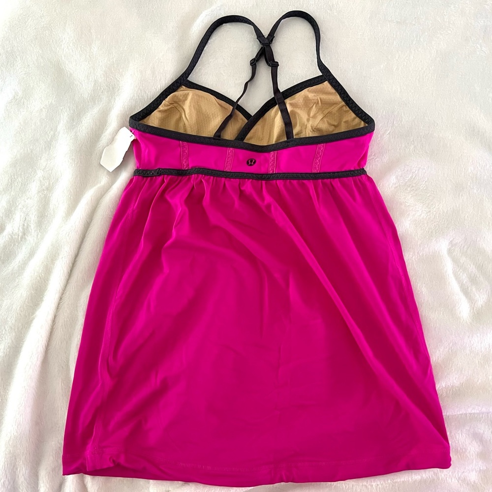 Lululemon Fuchsia Athletic Top